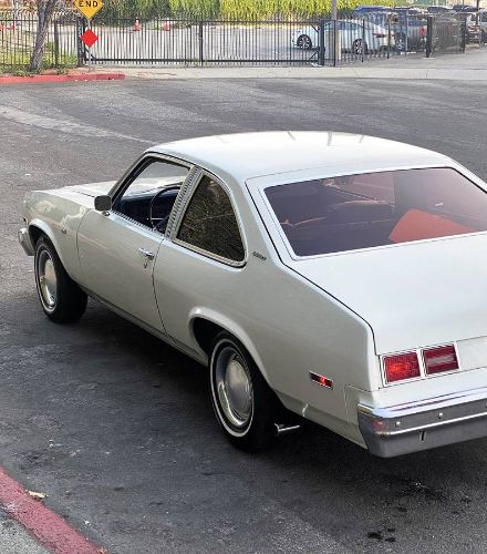 Chevrolet-Nova-1975-Custom-5
