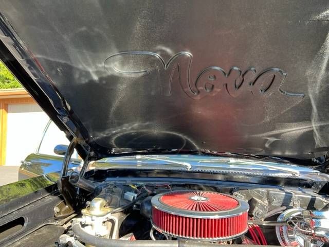 Chevrolet-Nova-1976-Black-4