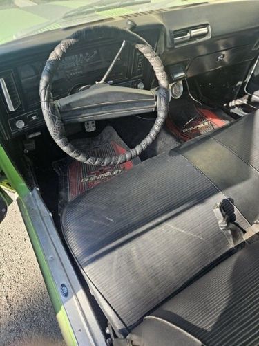 Chevrolet-Nova-1976-Green-Black-6