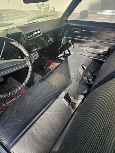 Chevrolet-Nova-1976-Green-Black-7