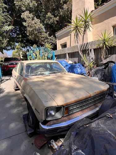 Chevrolet-Nova-1977-5
