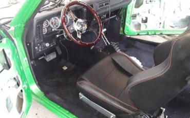 Chevrolet-Nova-1977-Green-11