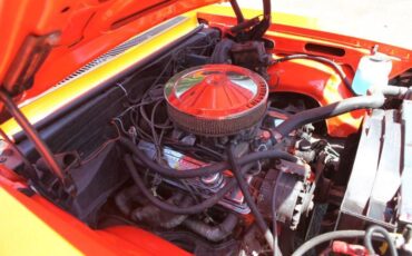 Chevrolet-Nova-1977-Orange-Sunfire-Metal-2