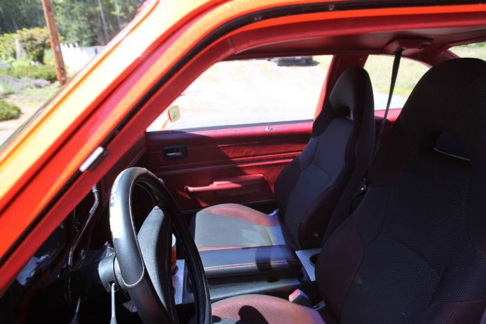 Chevrolet-Nova-1977-Orange-Sunfire-Metal-4