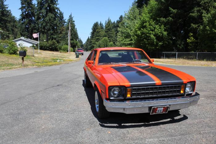 Chevrolet-Nova-1977-Orange-Sunfire-Metal