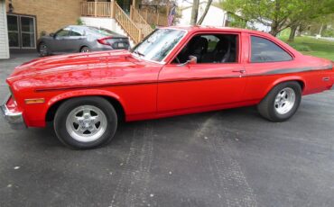 Chevrolet-Nova-1978-red-Black