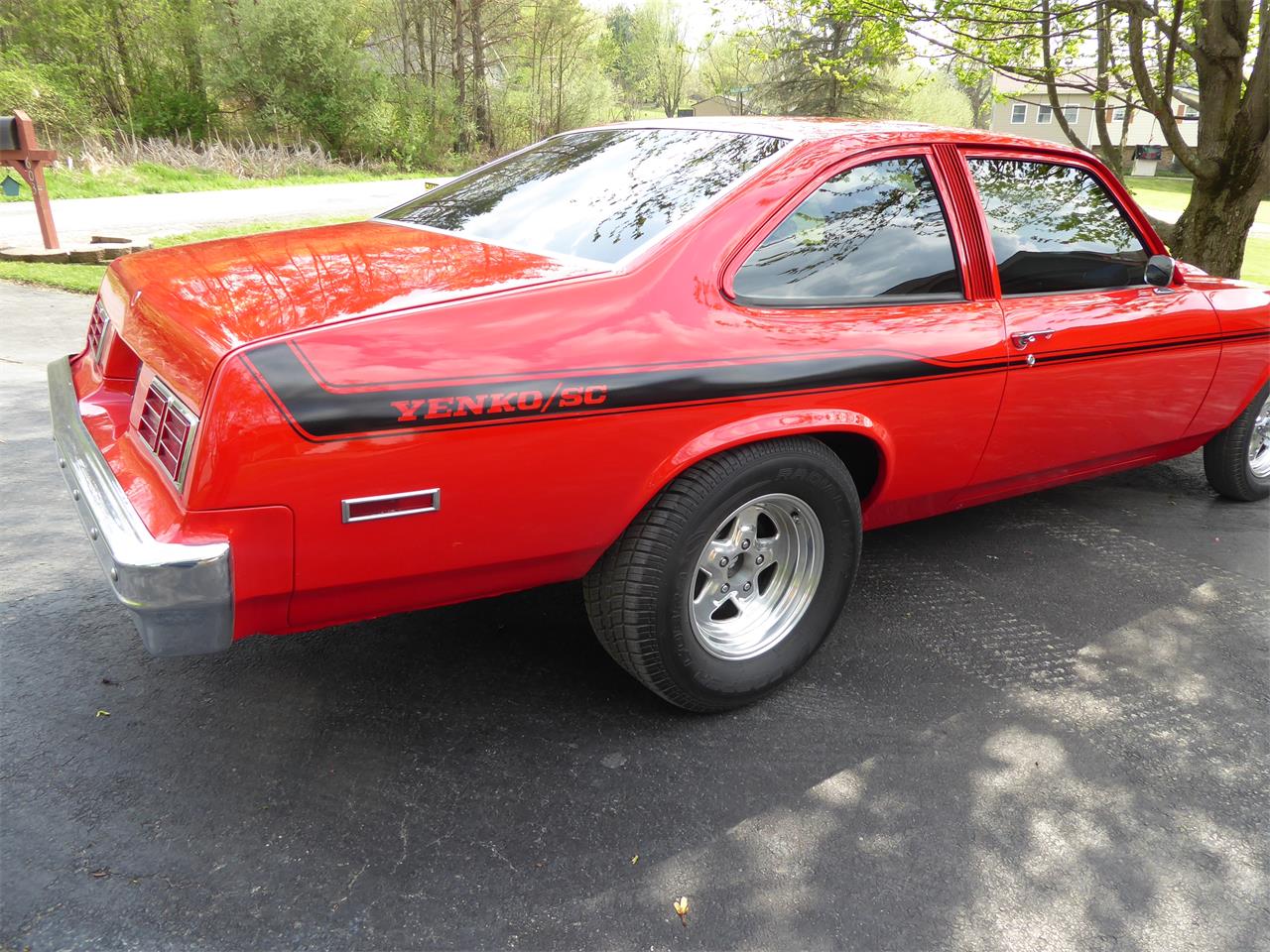 Chevrolet-Nova-1978-red-Black-4