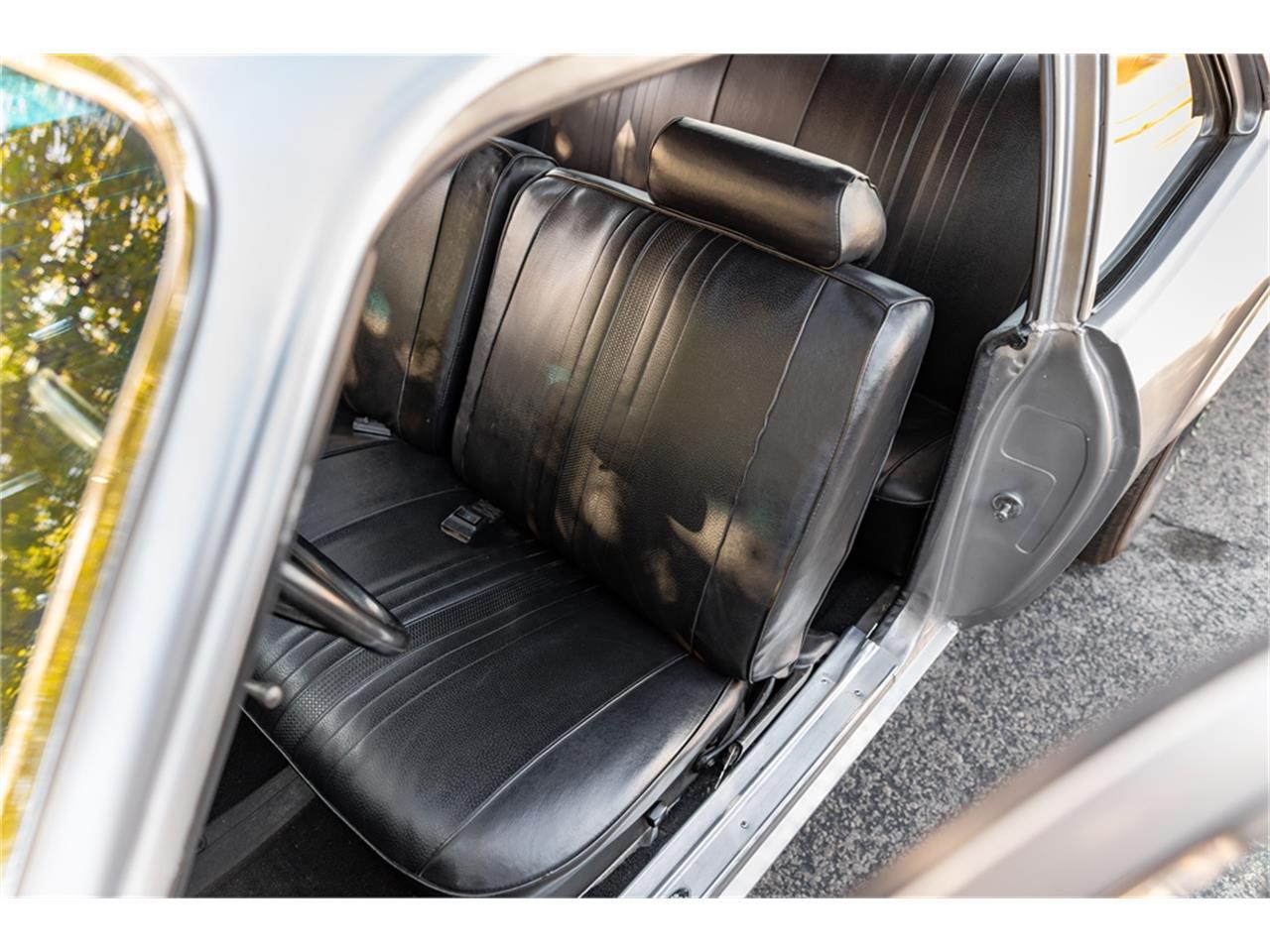 Chevrolet-Nova-ss-1972-Pewter-Grey-Black-21