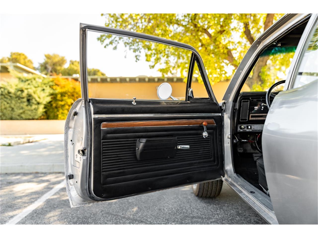 Chevrolet-Nova-ss-1972-Pewter-Grey-Black-27