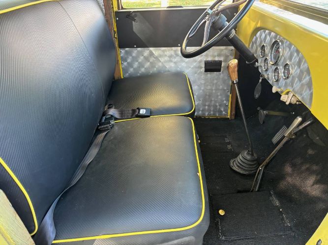 Chevrolet-Other-1931-Yellow-6