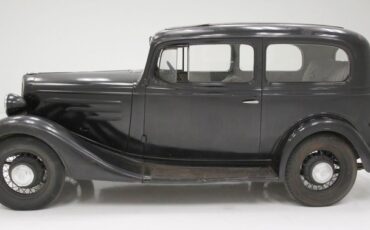Chevrolet-Other-1935-Black-Pale-Green-1