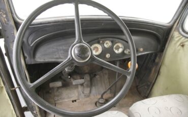 Chevrolet-Other-1935-Black-Pale-Green-34