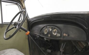 Chevrolet-Other-1935-Black-Pale-Green-38