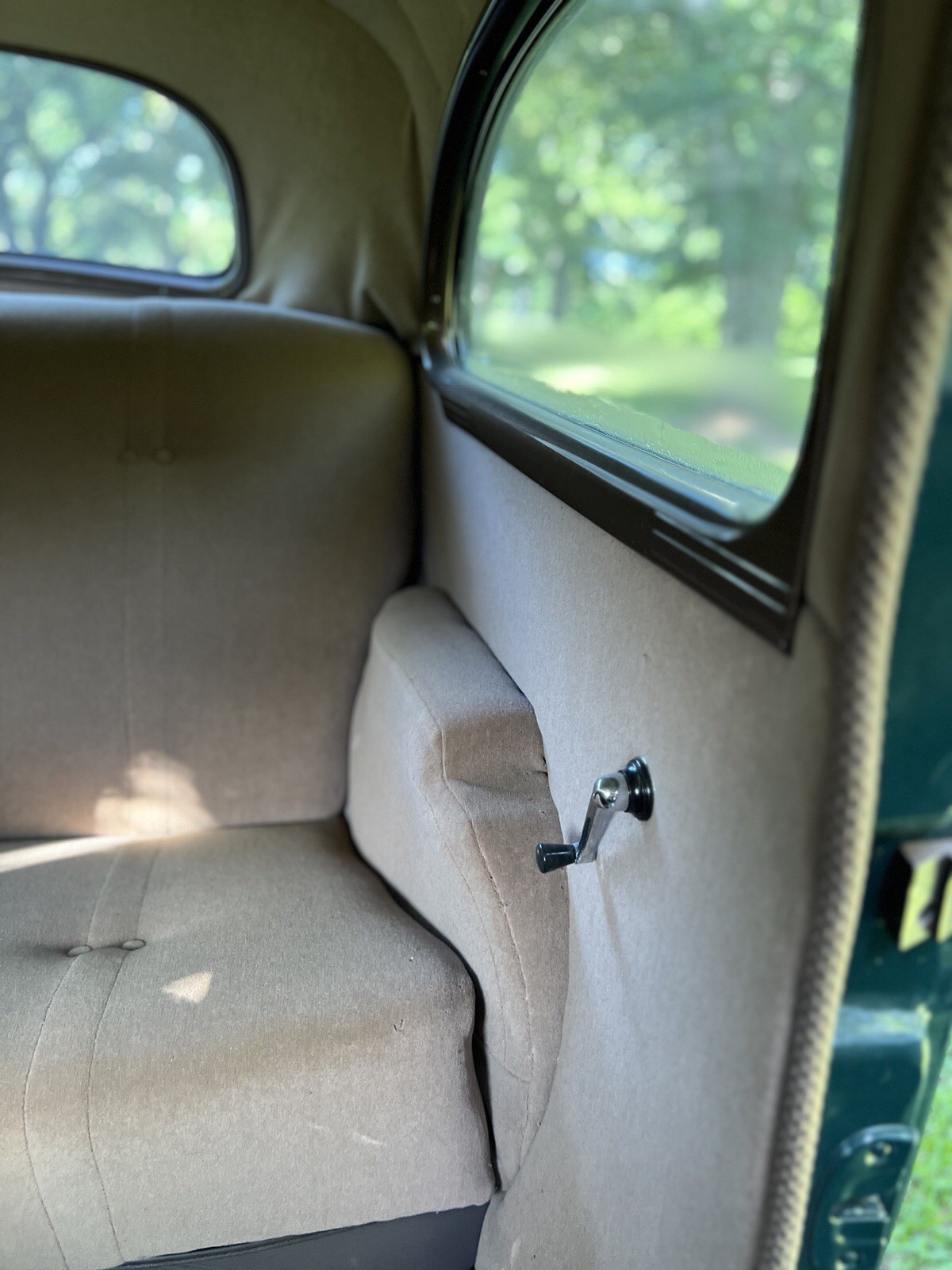 Chevrolet-Other-1937-Sedan-19