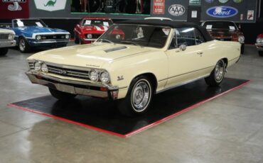 Chevrolet-Other-1967-Yellow-Black-15