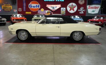 Chevrolet-Other-1967-Yellow-Black-16