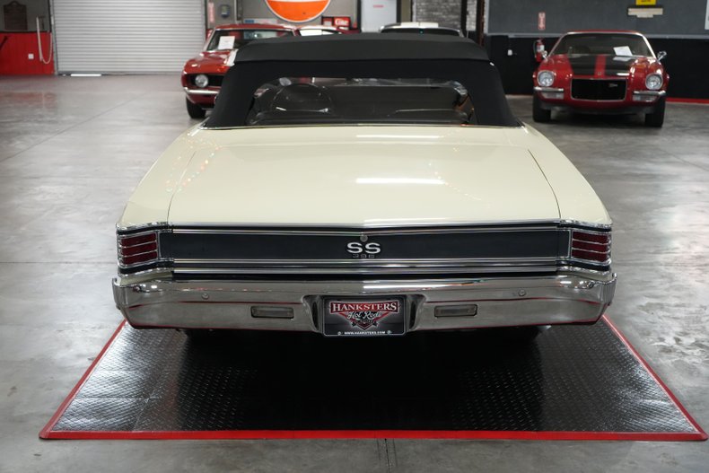 Chevrolet-Other-1967-Yellow-Black-18