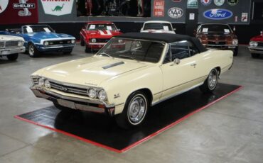 Chevrolet-Other-1967-Yellow-Black-23