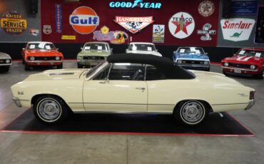 Chevrolet-Other-1967-Yellow-Black-24