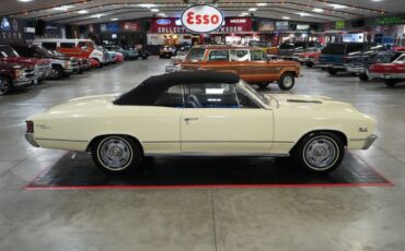 Chevrolet-Other-1967-Yellow-Black-29
