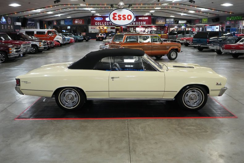 Chevrolet-Other-1967-Yellow-Black-29