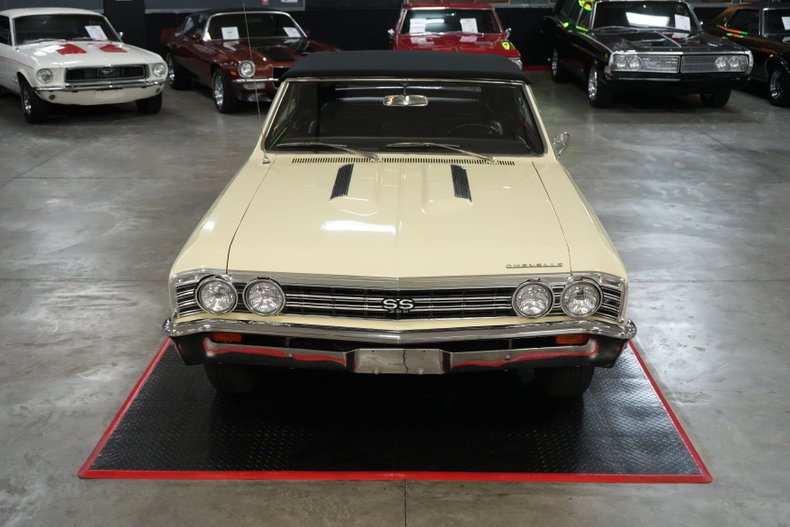 Chevrolet-Other-1967-Yellow-Black-31