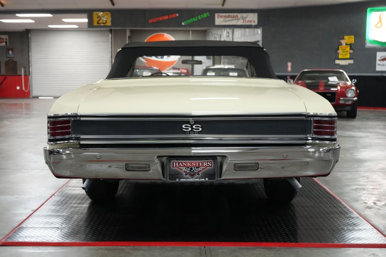 Chevrolet-Other-1967-Yellow-Black-35