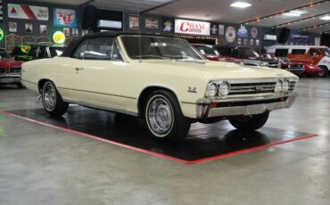 Chevrolet-Other-1967-Yellow-Black-38