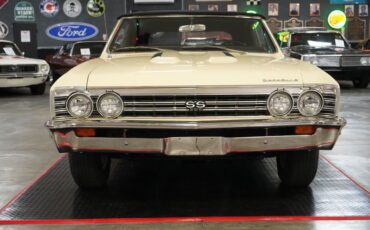 Chevrolet-Other-1967-Yellow-Black-39