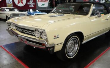 Chevrolet-Other-1967-Yellow-Black-40