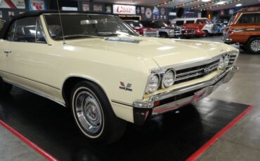 Chevrolet-Other-1967-Yellow-Black-43