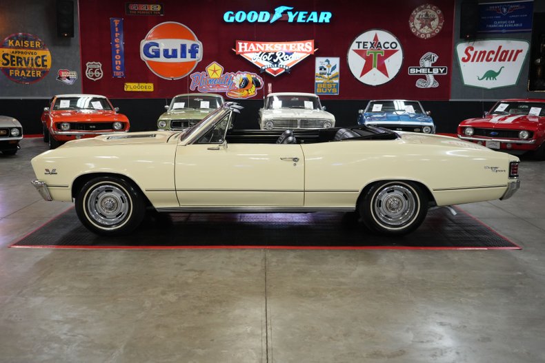 Chevrolet-Other-1967-Yellow-Black-8