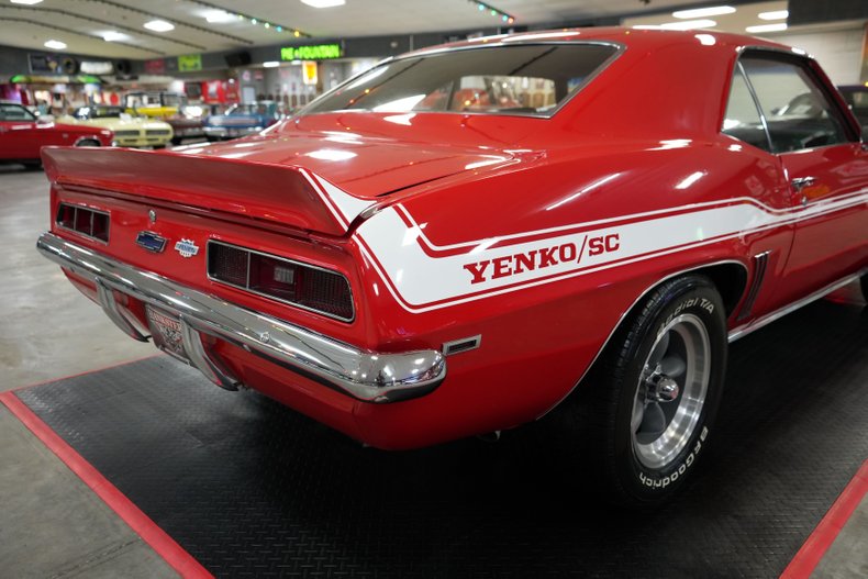 Chevrolet-Other-1969-Red-White-8