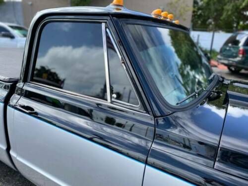 Chevrolet-Other-1969-Silver-Black-9