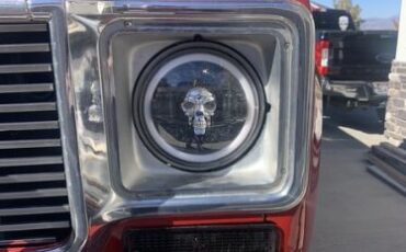 Chevrolet-Other-1975-RedWhite-Red-7