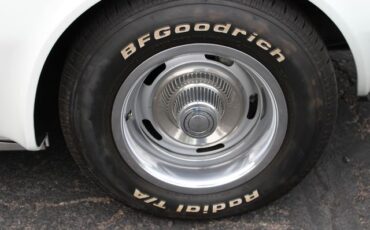 Chevrolet-Other-1975-White-Black-18