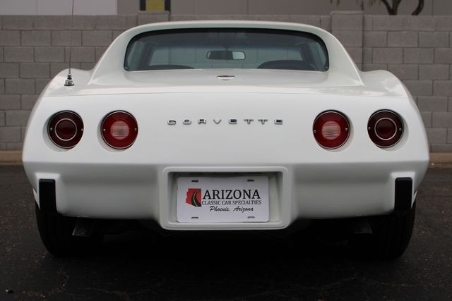 Chevrolet-Other-1975-White-Black-28