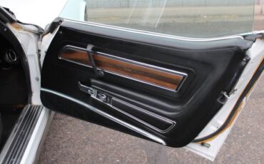 Chevrolet-Other-1975-White-Black-36