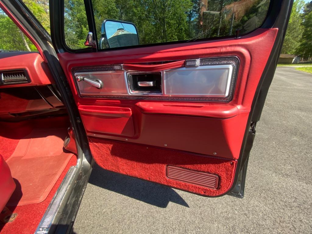 Chevrolet-Other-1978-Black-Red-49