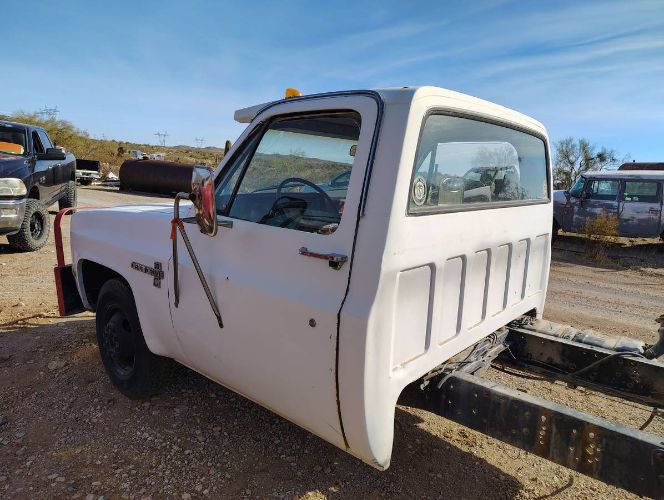 Chevrolet-Other-1983-White-8