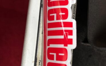 Chevrolet-Other-1984-White-Red-19