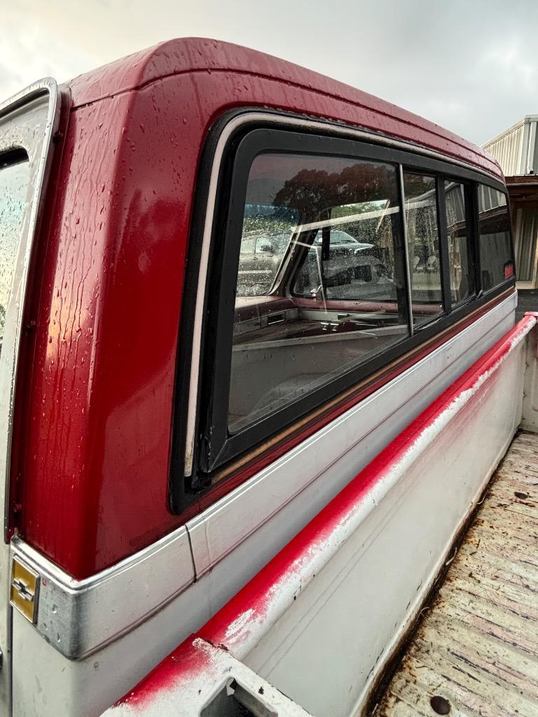 Chevrolet-Other-1984-White-Red-43