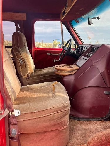 Chevrolet-Other-1987-Red-7