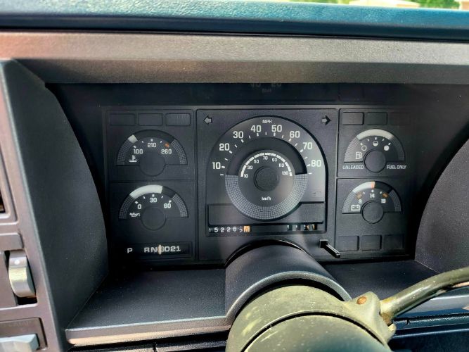 Chevrolet-Other-1990-Blue-Metallic-2