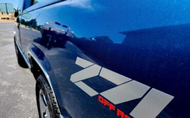 Chevrolet-Other-1990-Blue-Metallic-5