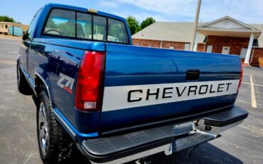 Chevrolet-Other-1990-Blue-Metallic-6