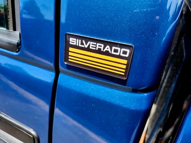 Chevrolet-Other-1990-Blue-Metallic