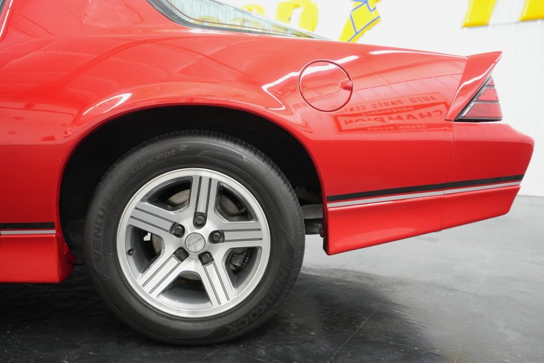 Chevrolet-Other-1990-Red-Grey-13