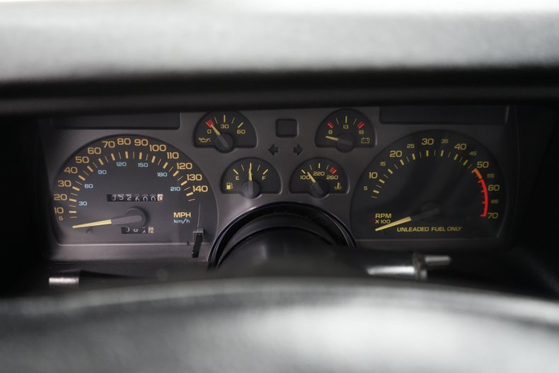 Chevrolet-Other-1990-Red-Grey-15