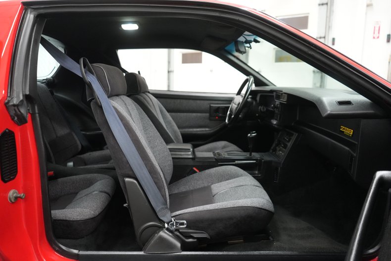 Chevrolet-Other-1990-Red-Grey-21